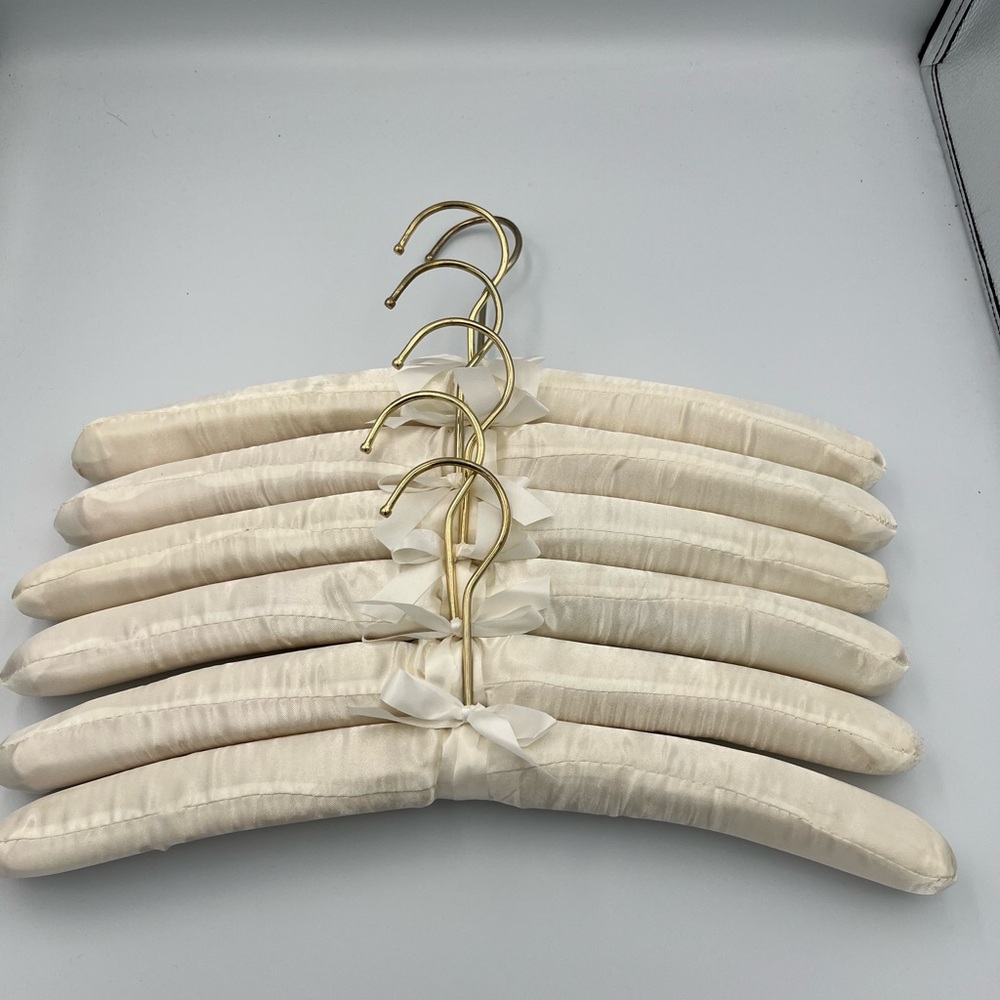 Vintage Wedding Satin Hangers Set Of 6 Cream Satin With Bow